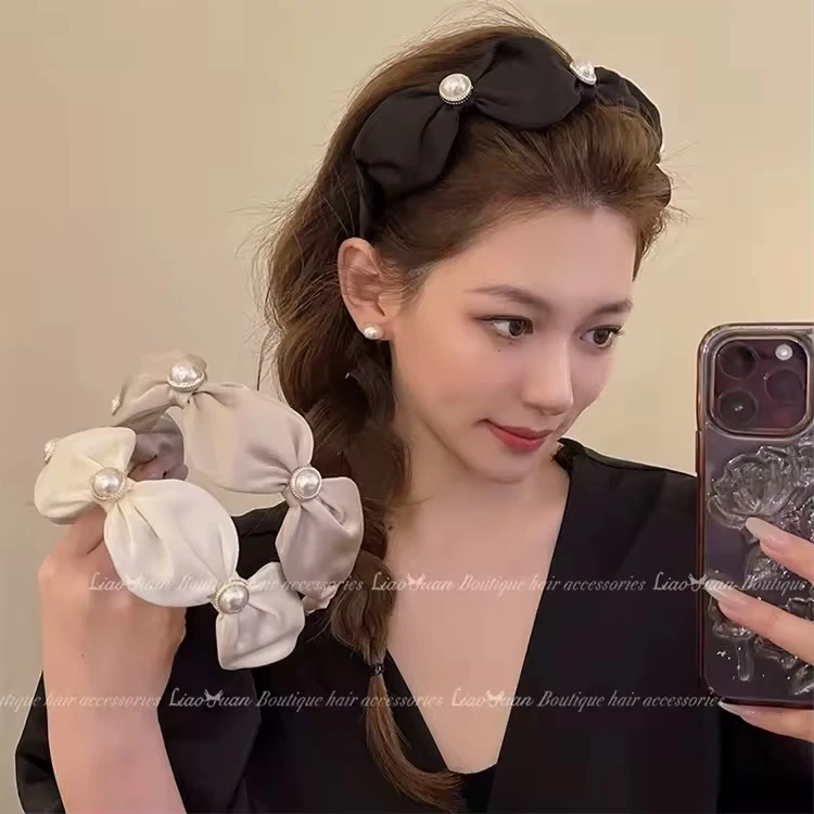 طوق شعر فاخر مزين باللؤلؤ والكريستال