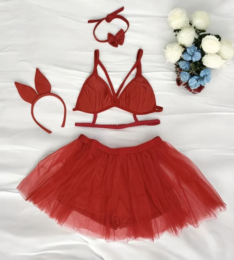 طقم “Bunny Set” – لانجري كوسبلاي جريء
