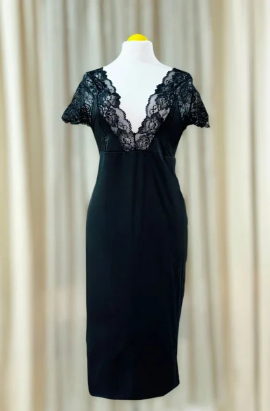 لانجري دانتيل أسود