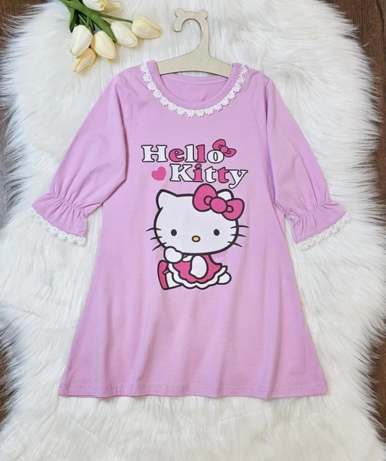 فستان للبنات برسمه هيلو كاتي