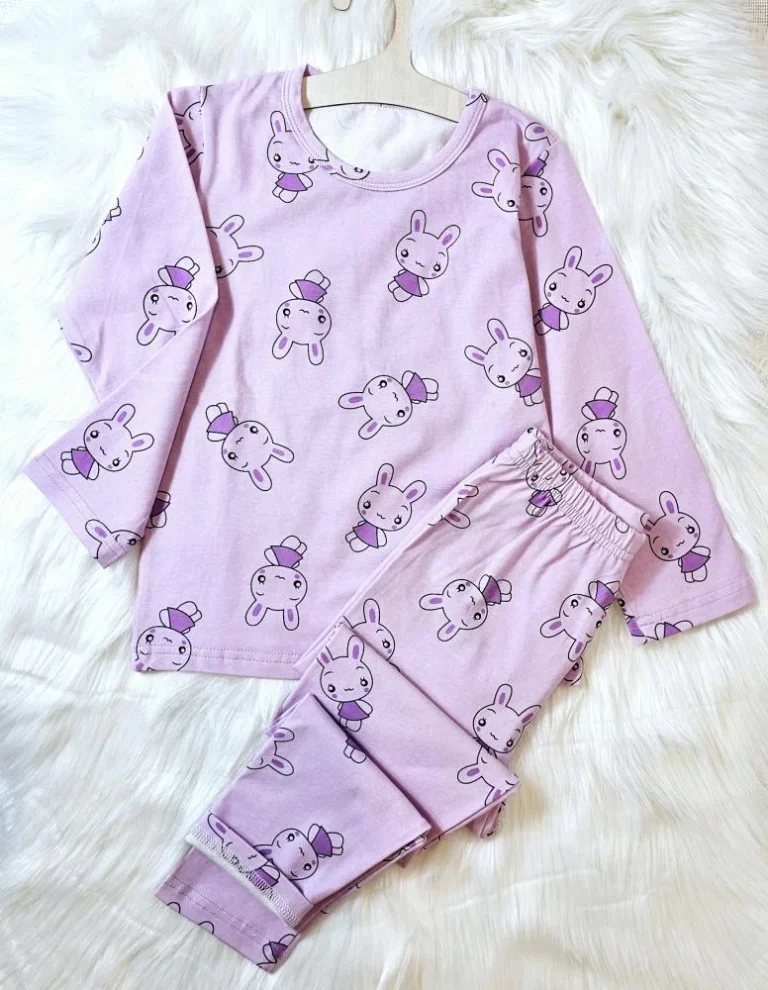 بيجاما للفتيات بطبعات كرتونيه