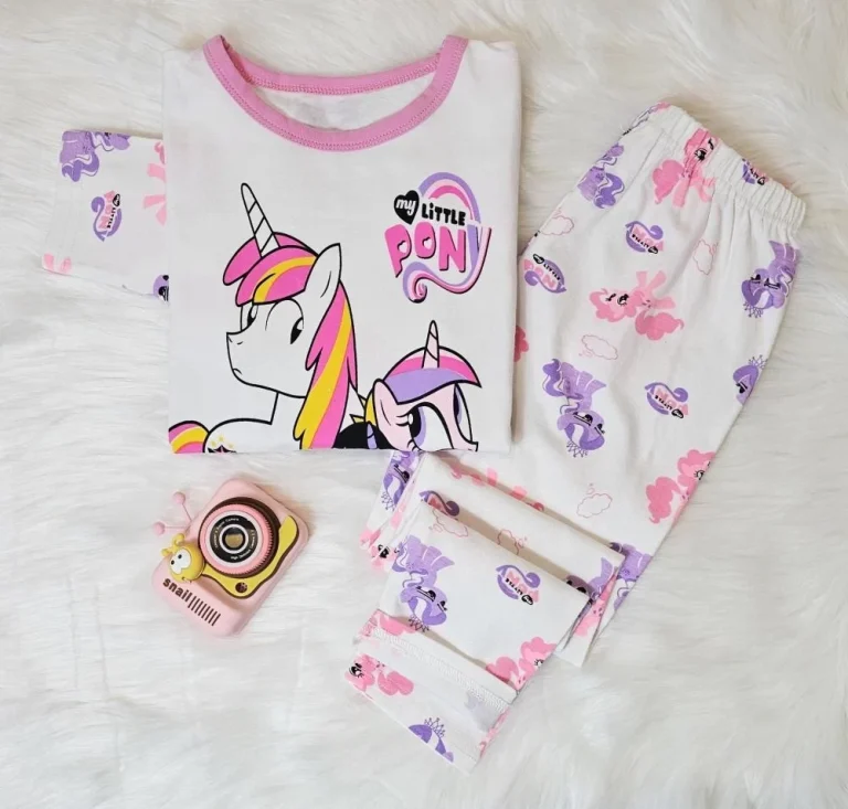 طقم بيجاما بطبعه حصان