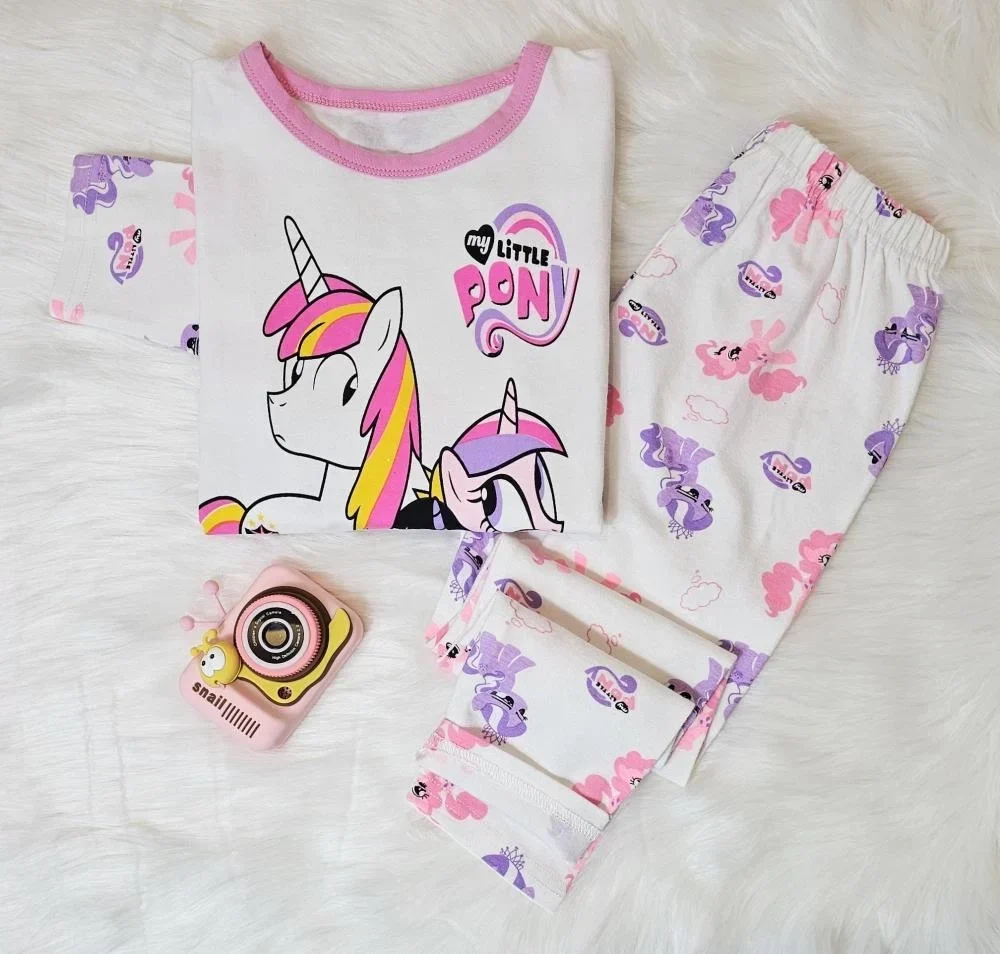 طقم بيجاما بطبعه حصان