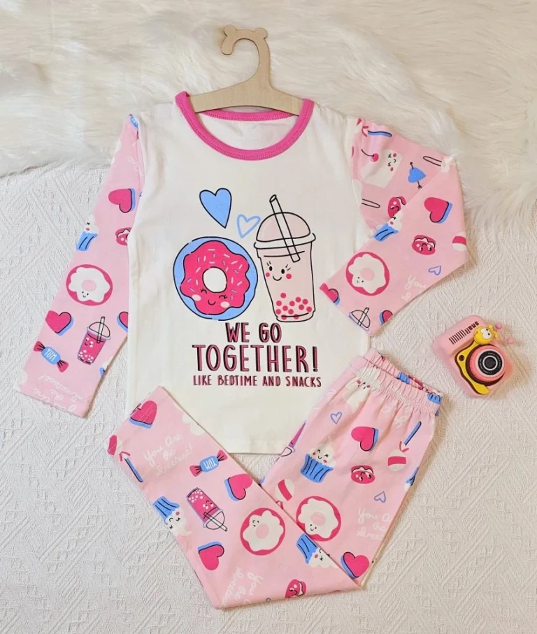 بيجامه نوم باكمام طويله