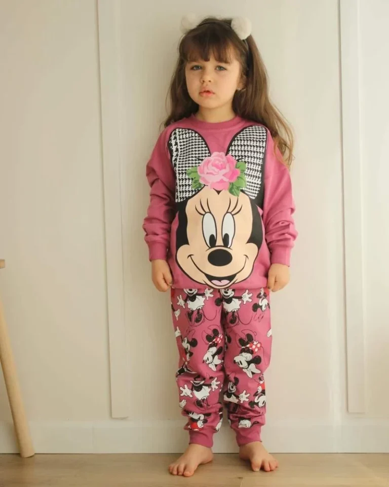 بجامه للبنات بأكمام طويلة