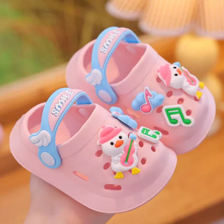 صندل للاطفال الصغار برسوم كرتونيه