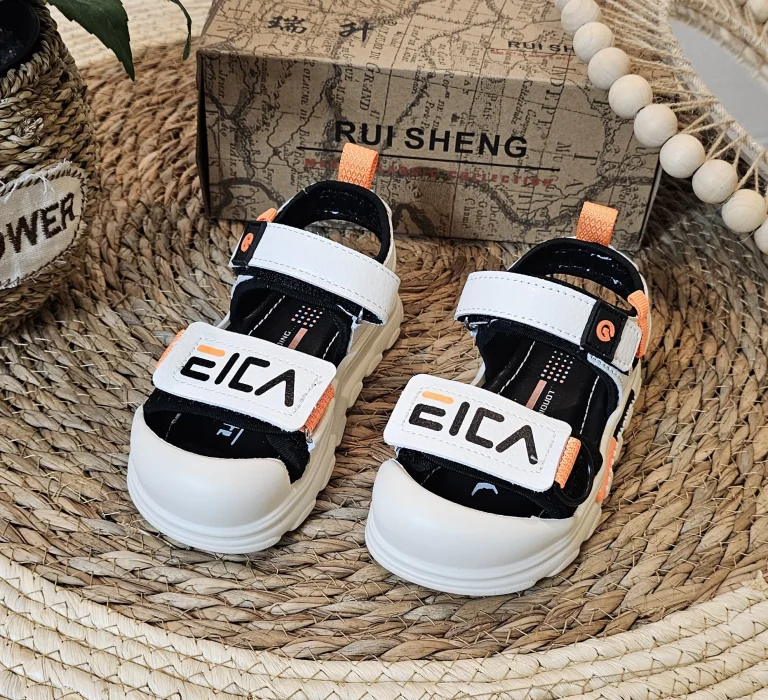 صندل ولادي مريح وجميل