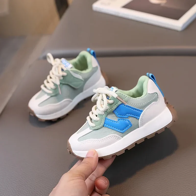 حذاء رياضي بتصميم انيق