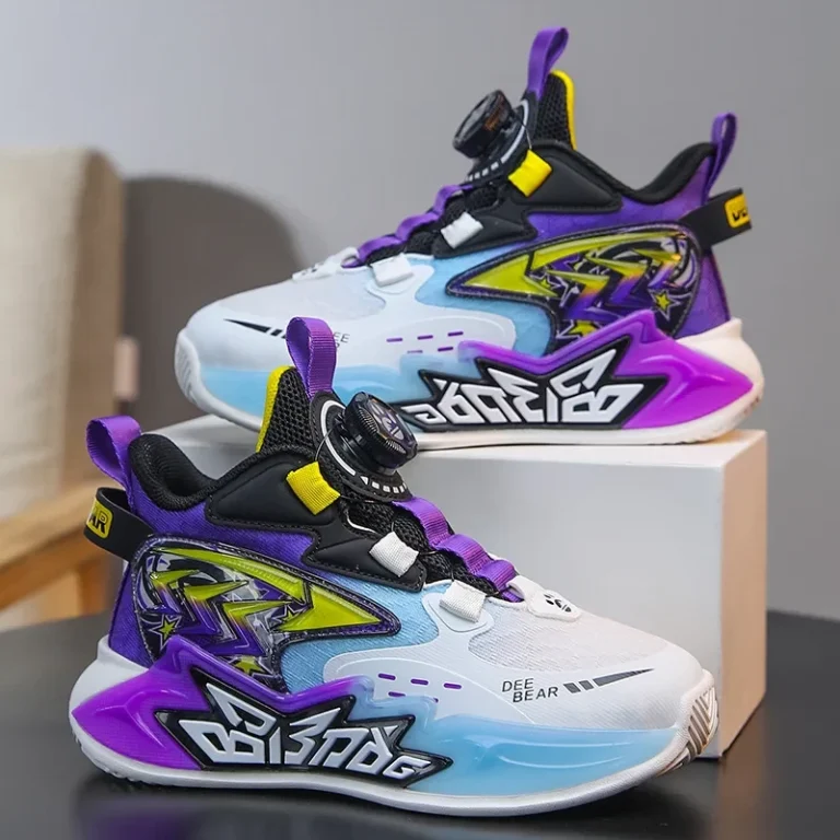 حذاء رياضي بتصميم مميز