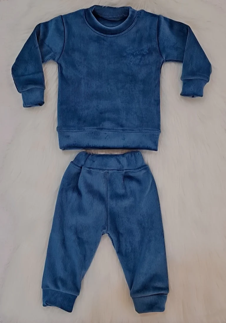 بجامه شتويه للجنسين بلون موحد