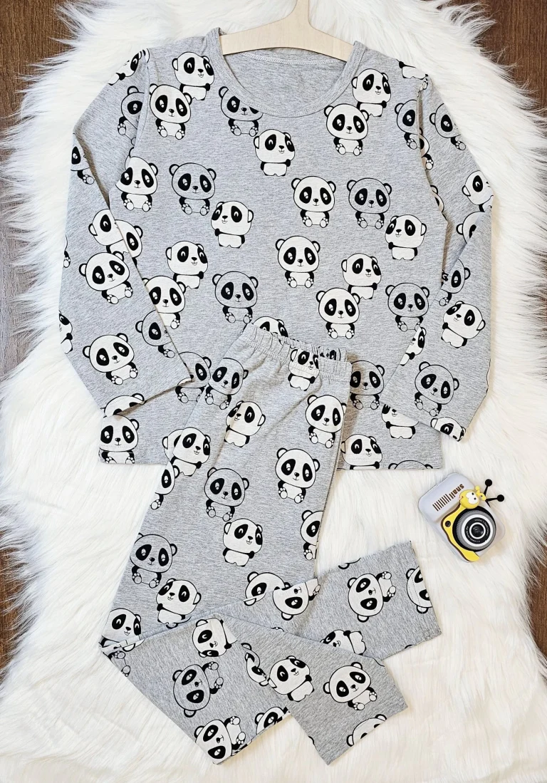 طقم بيجامه للاولاد برسمه دب