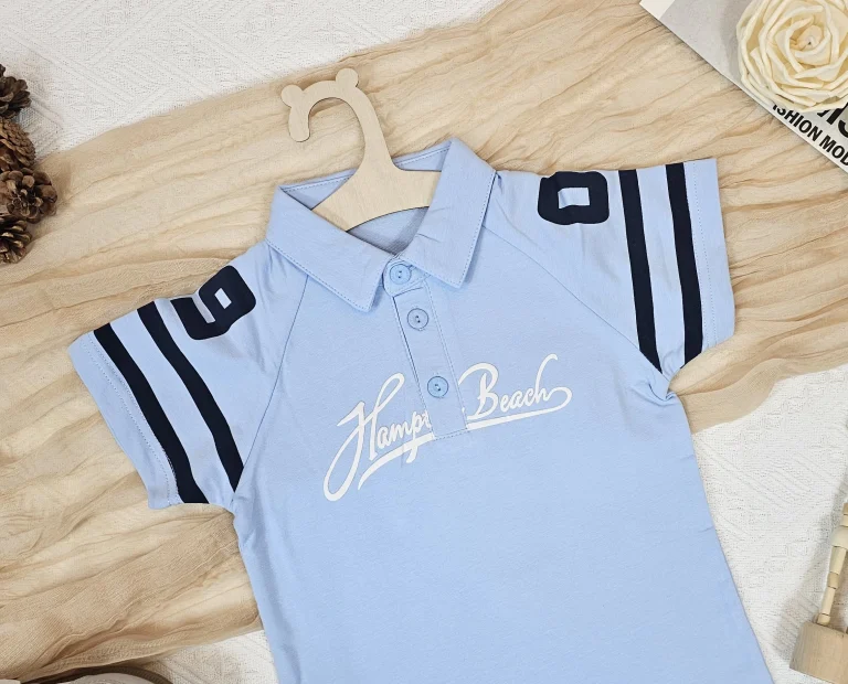 تيشرت ولادي باللون السماوي