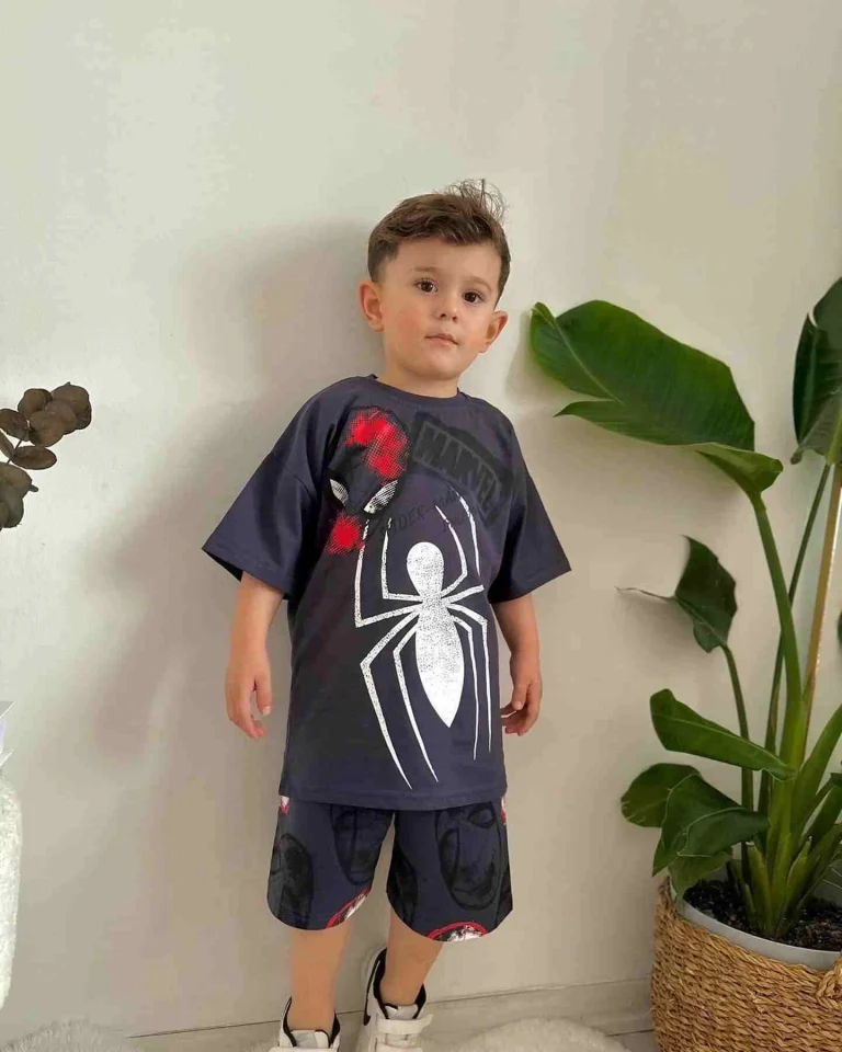 بدله للاولاد قطعتين سبايدر مان