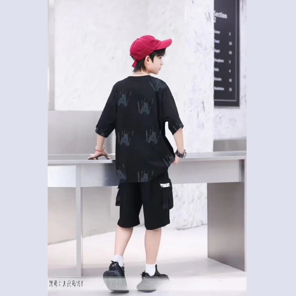 طقم ولادي أسود