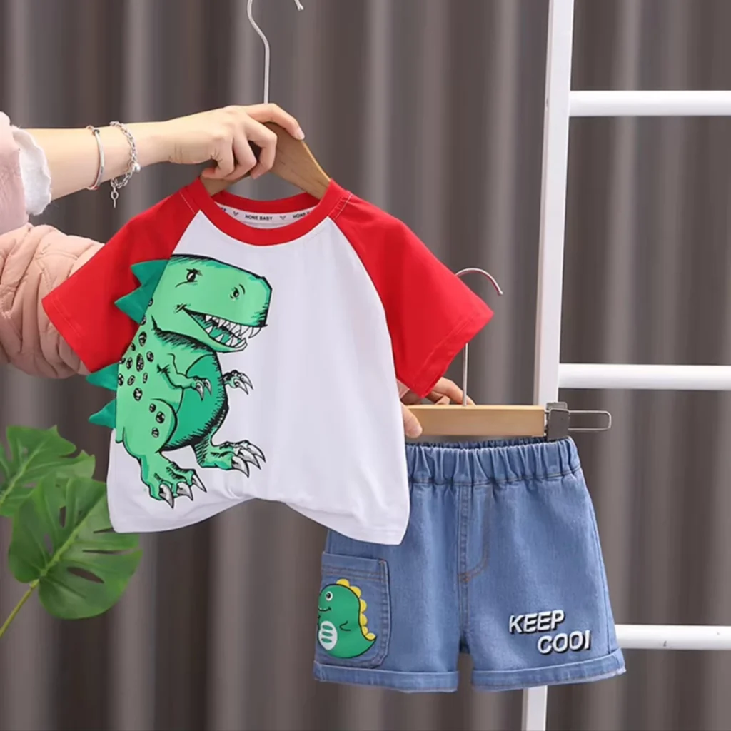 طقم مميز للاولاد الصغار