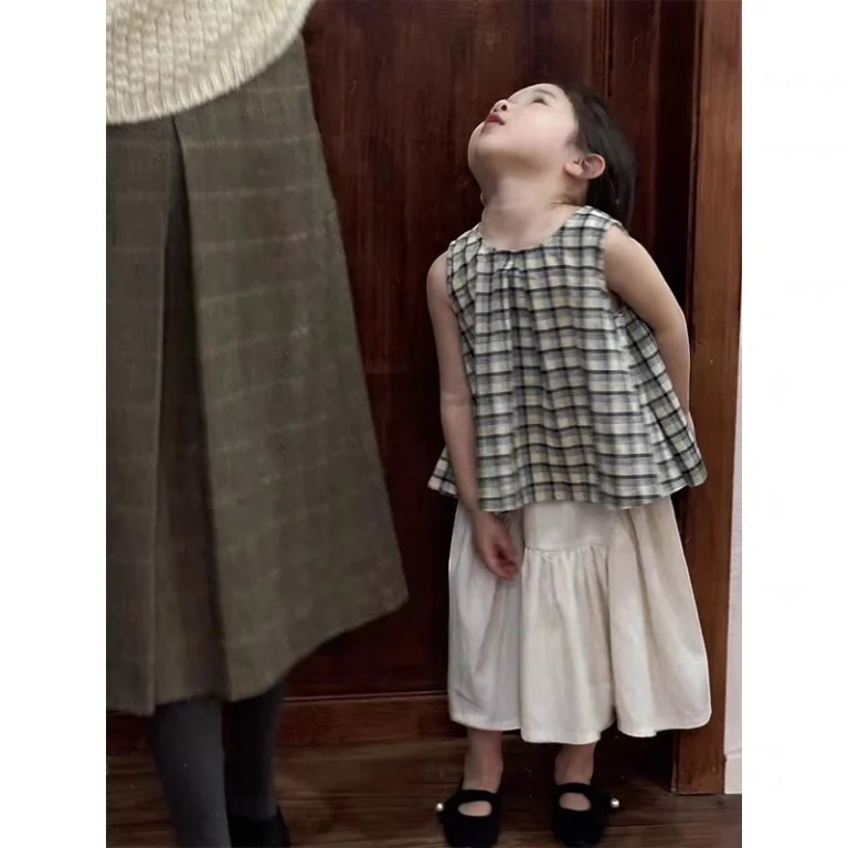 بدله انيقه للفتيات بلمسه كلاسيكيه