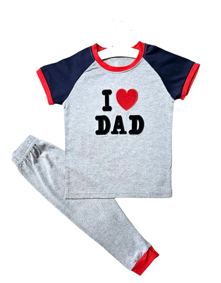 طقم ملابس اطفال جميله