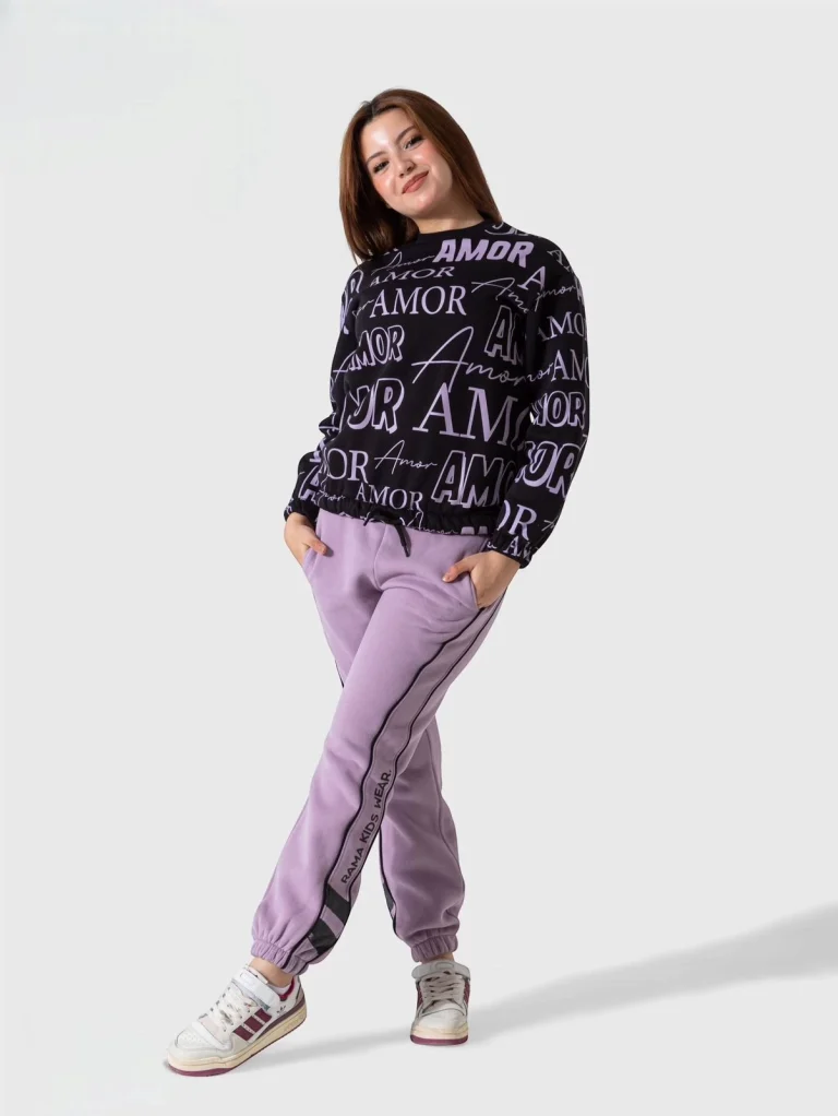 بدلة شتويه أنيقه بطباعه حرفيه