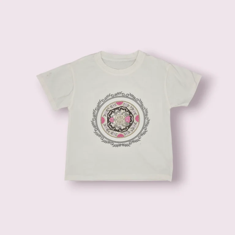 تيشرت بناتي جميل برسمه دائره
