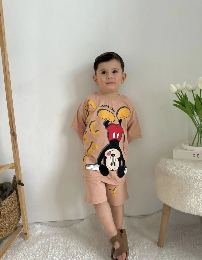 طقم ولادي  باللون البيج صيفيه