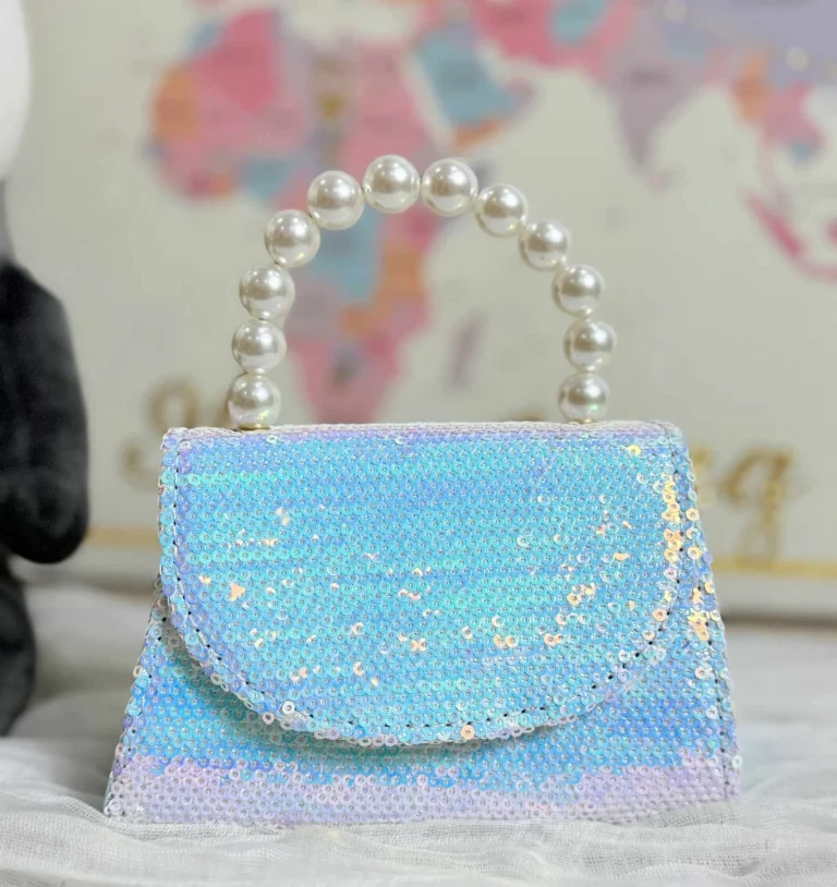 شنطه بنات بالترتر  بتعليقه لولو