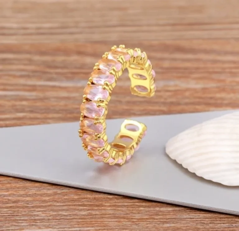 خاتم ذهبي بفصوص زهري