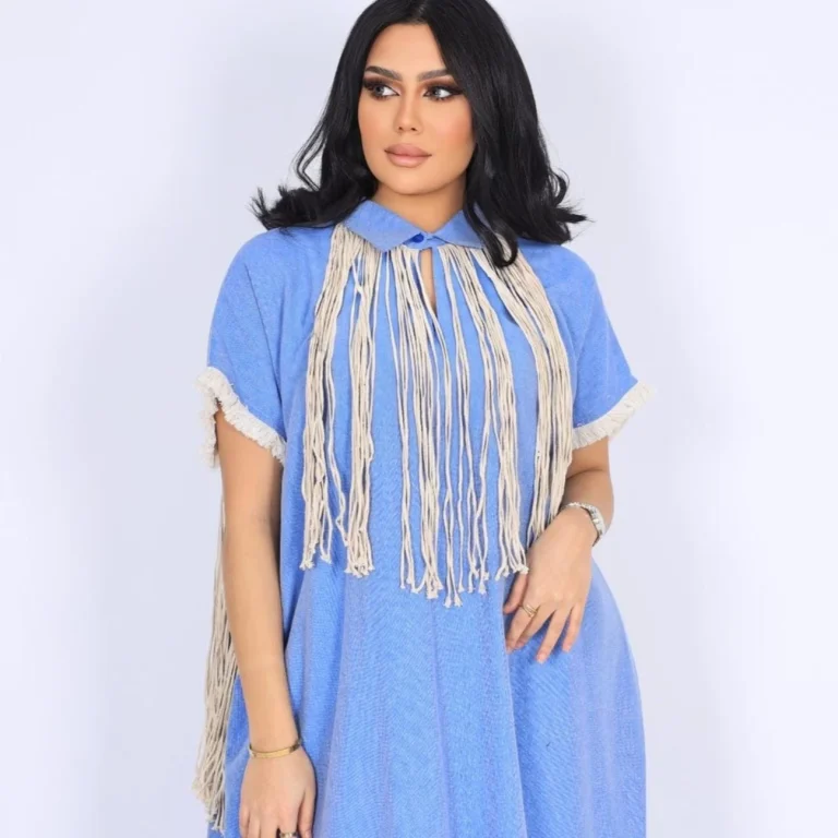 جلابية نص كم ازرق فاتح بخيوط من الامام والخلف