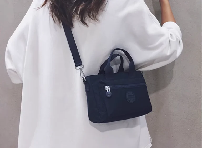 حقيبه يد كروس