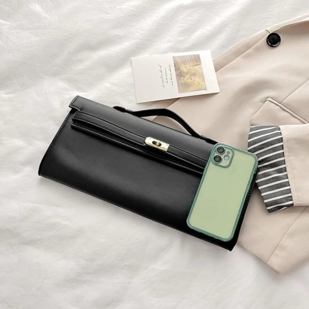 شنطه يد نسائيه عصرية باللون الاسود