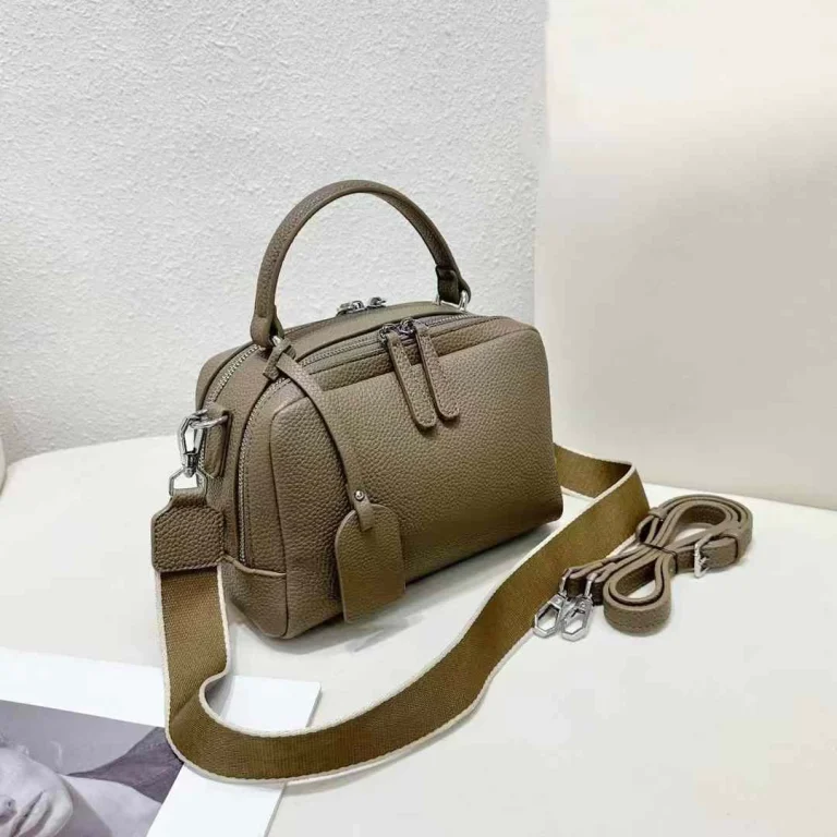 حقيبه كتف مربعه للنساء