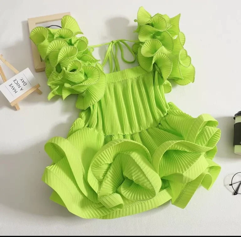 بلوزه نسائيه بتصميم مميز