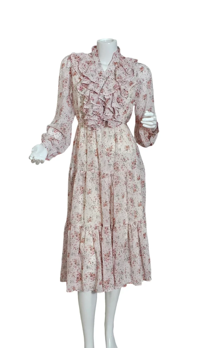 فستان زهري باكمام طويله