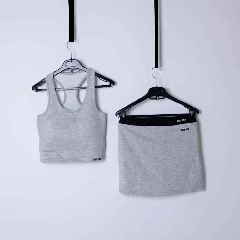 طقم رياضي انيق عملي