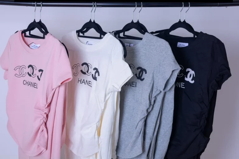 بدله انيقه من قطعتين