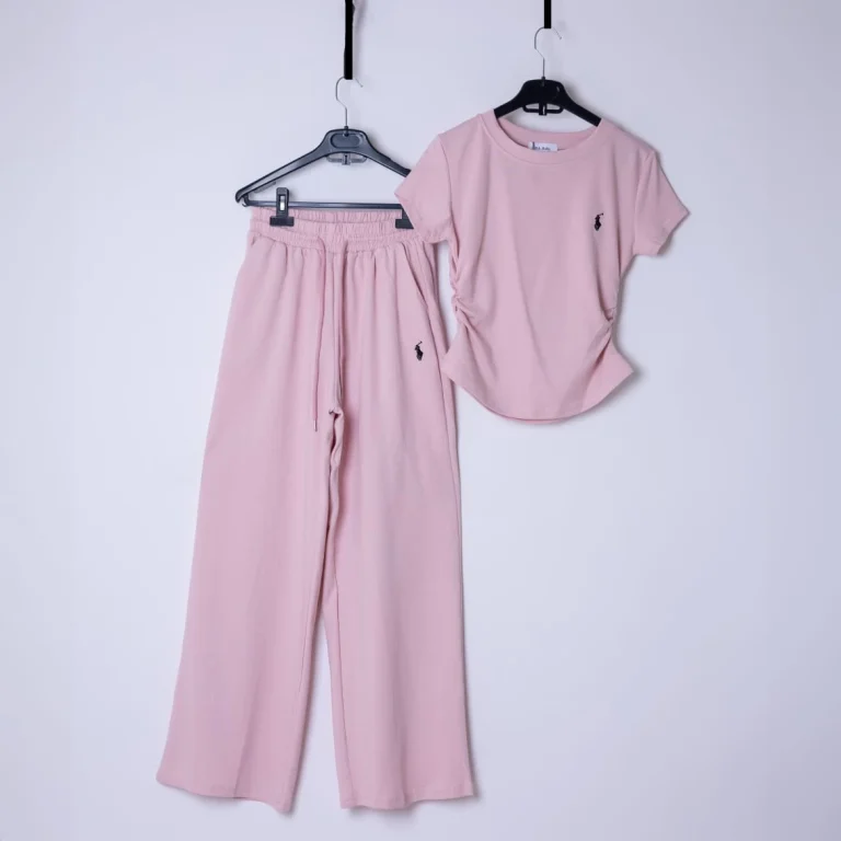 طقم من قطعتين للنساء