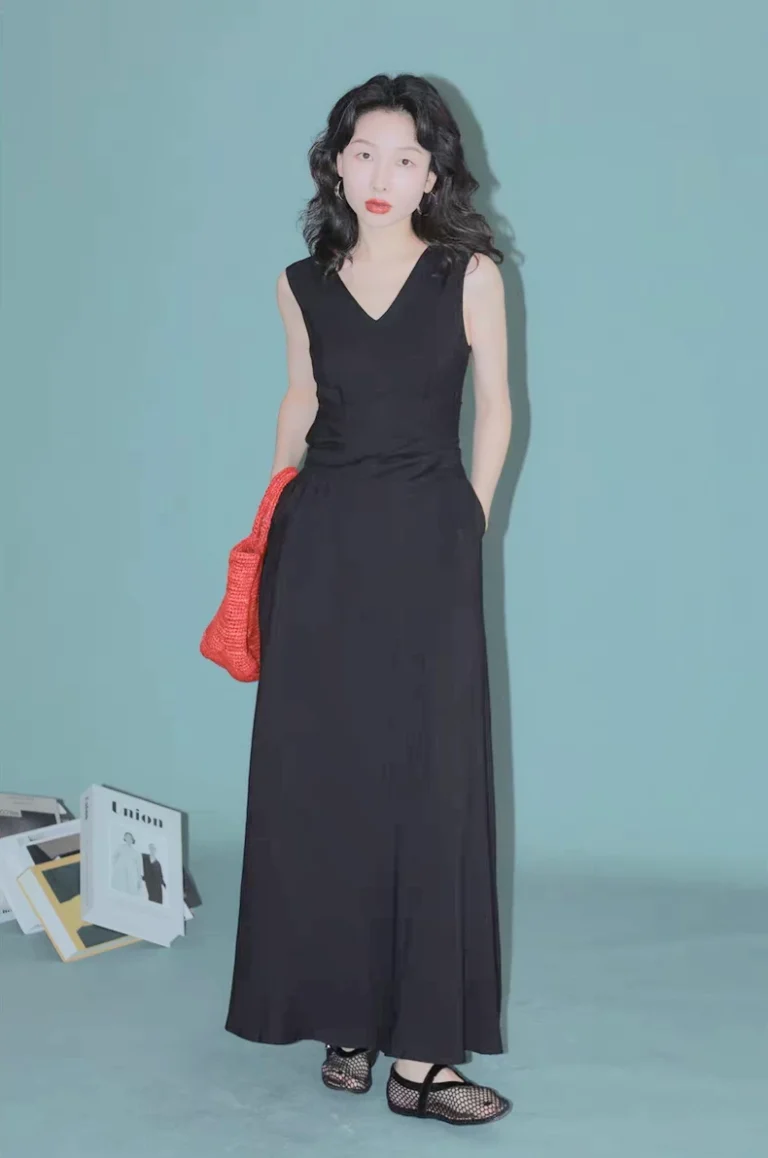 فستان صيفي  نسائي انيق بلا اكمام