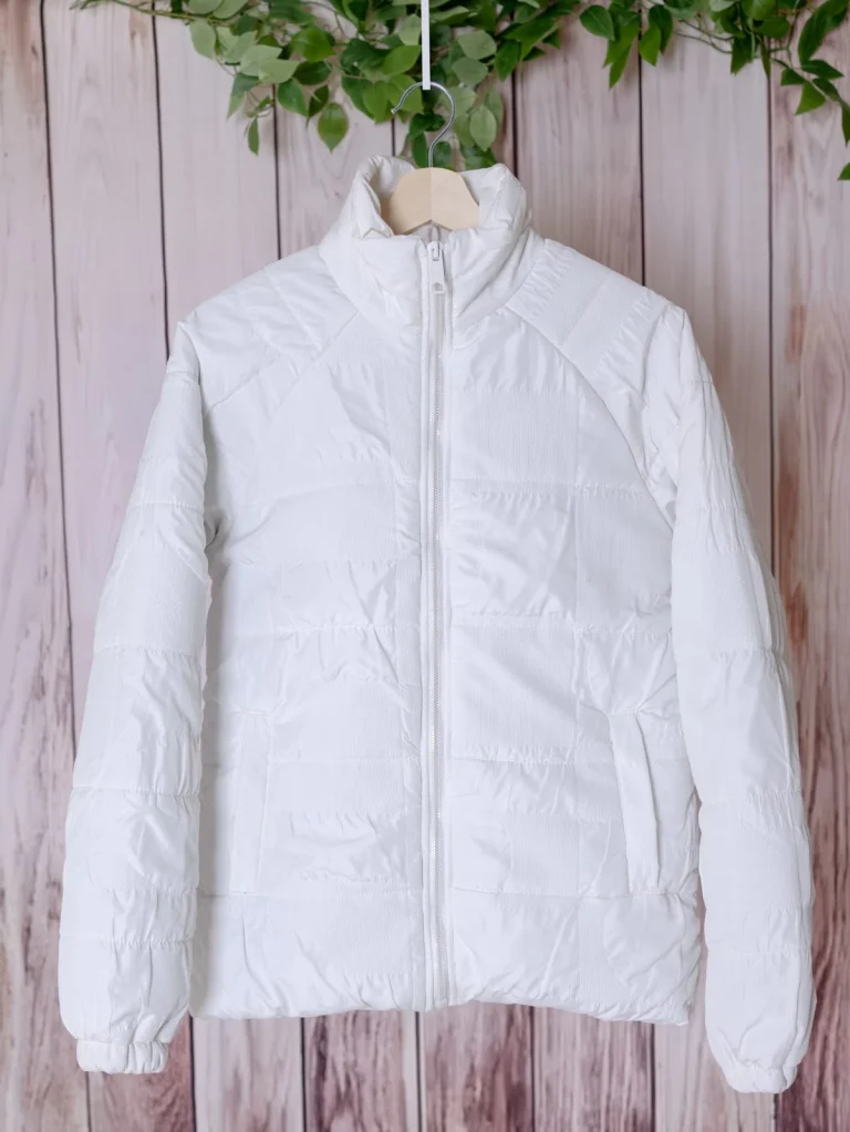 جاكيت رجالي مبطن بتصميم بسيط