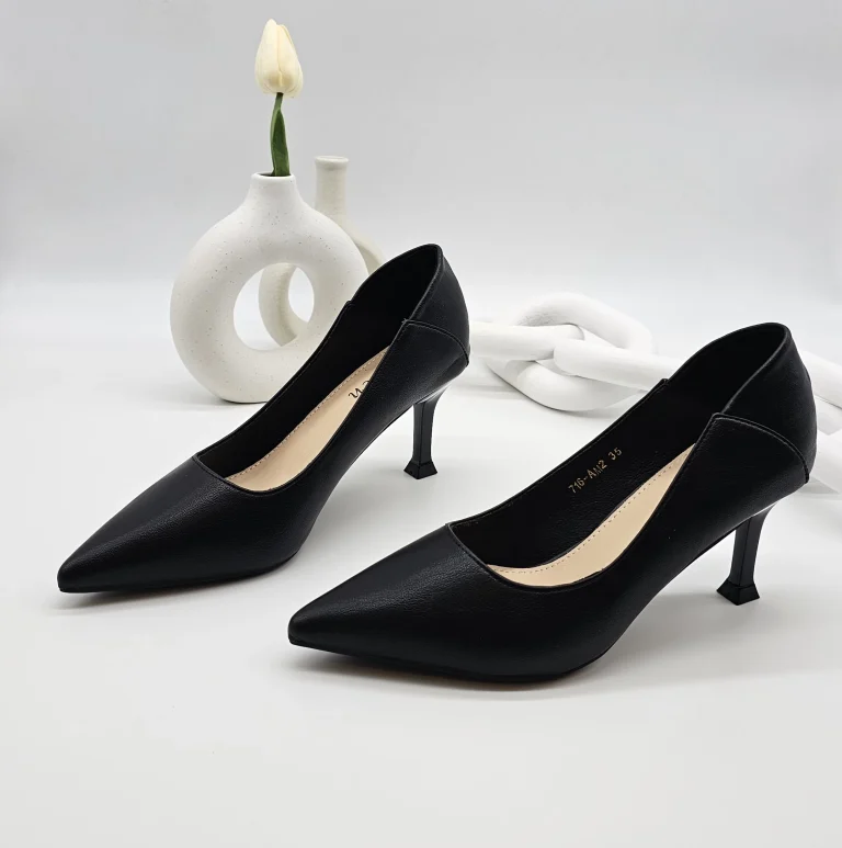 حذاء نسائي انيق أسود