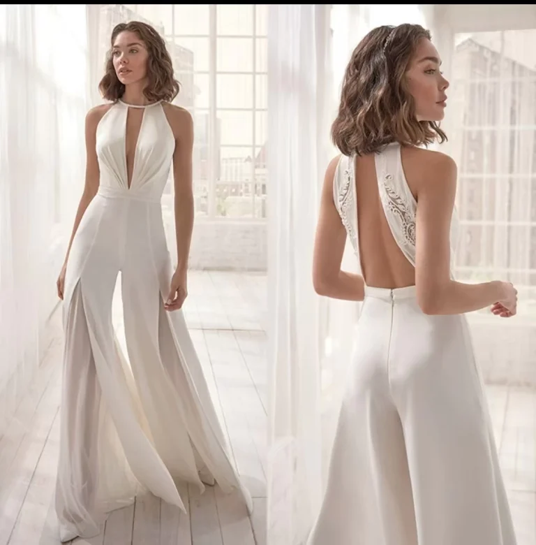 جمبسوت نسائي أبيض مفتوح الظهر