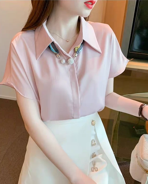 قميص نسائي بأكمام قصيرة