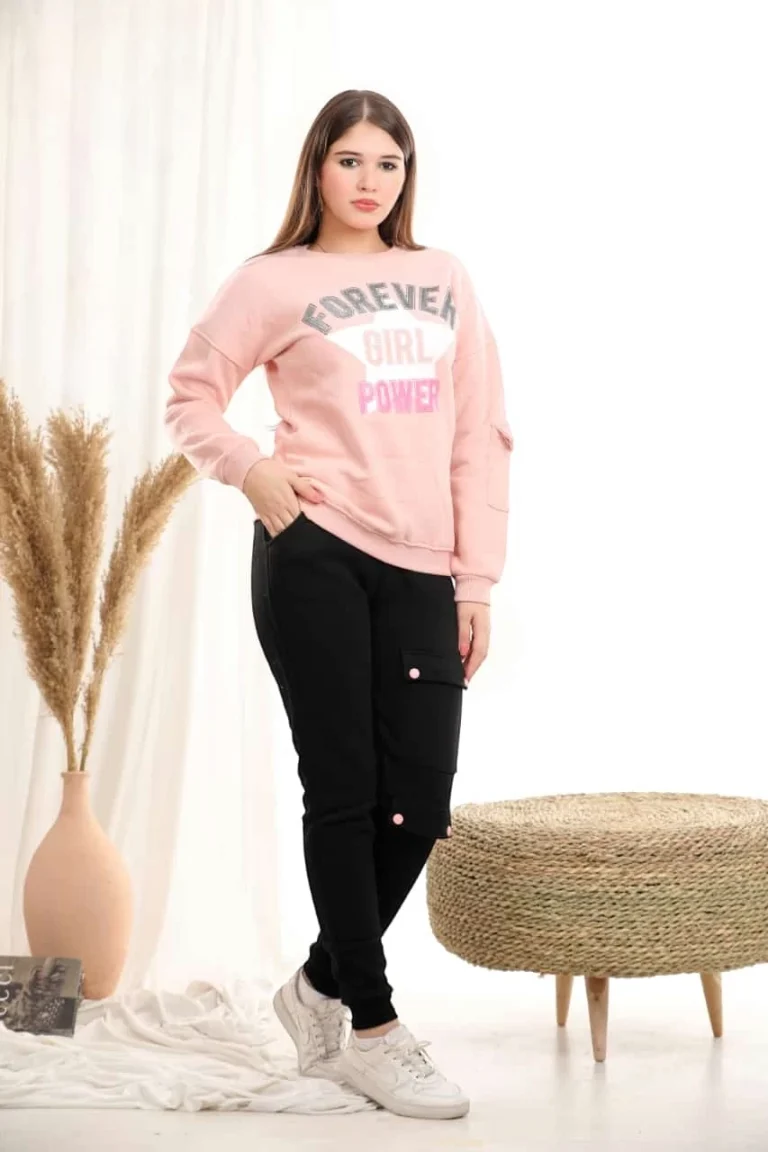 طقم بناتي  شتوي انيق من قطعتين