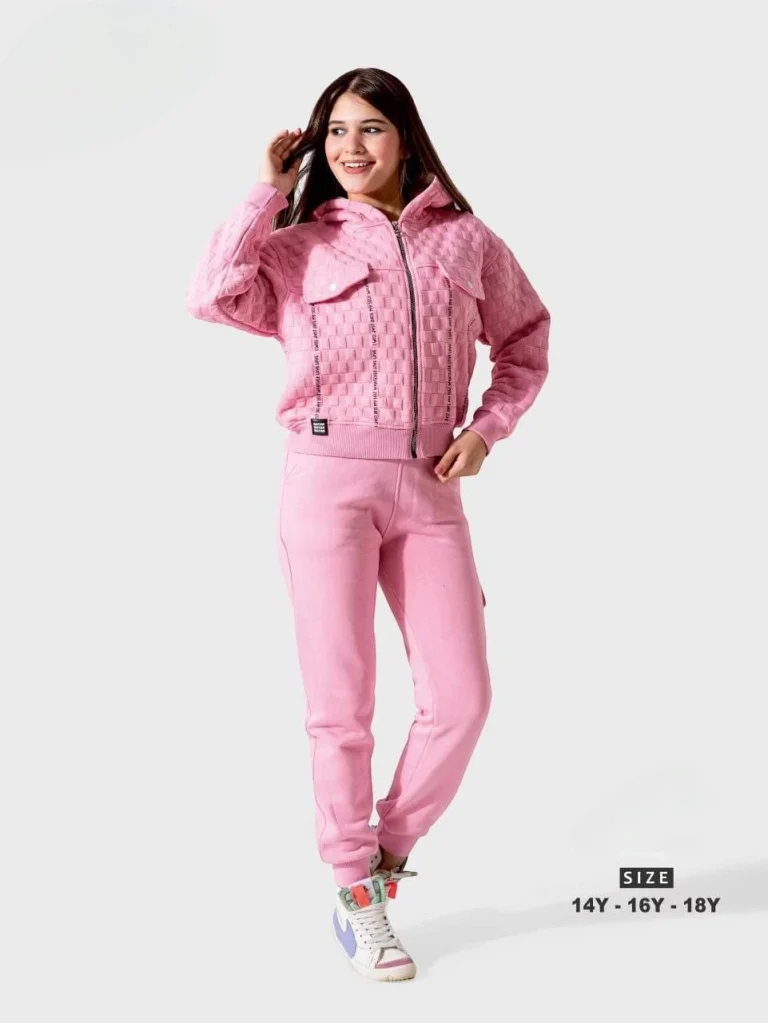بدله شتويه للبنات بتصميم فريد
