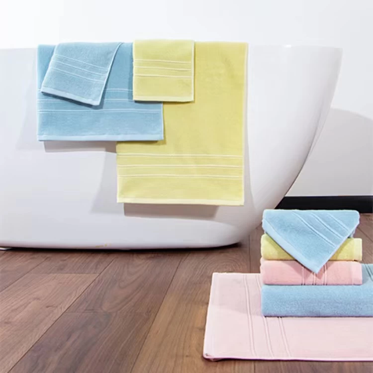 مناشف ذات جوده عاليه الامتصاص وناعمه