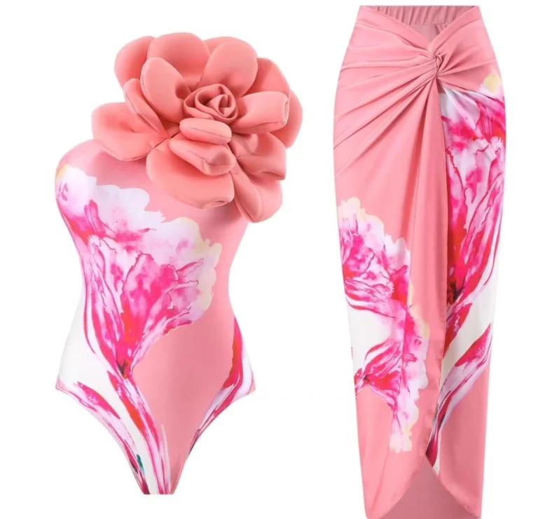 بدله سباحه على الطراز الاوروبي