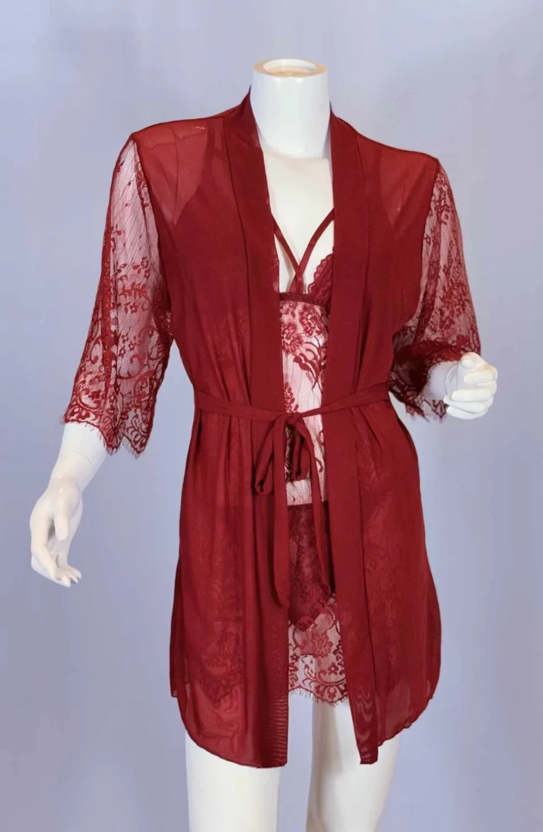 قميص نوم شفاف من الدانتيل