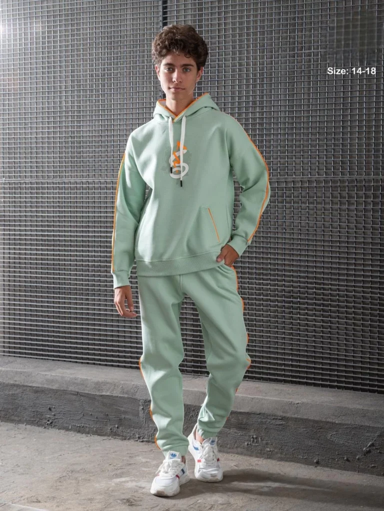 طقم رياضي انيق للاولاد شتوي