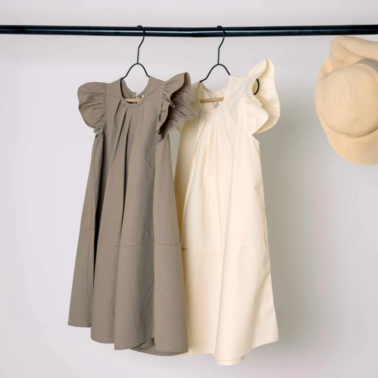 فستان كاجوال بالوان هادئه