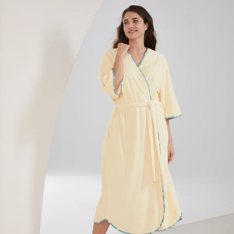 روب أنيق – ليموني