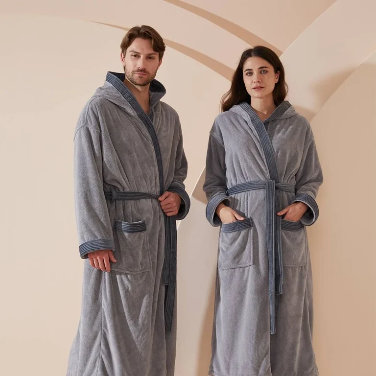 روب مودرن بقبعه – رمادي للجنسين