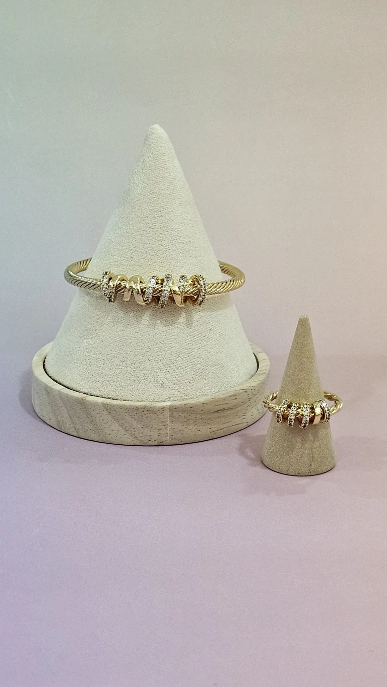 طقم خاتم واسواره ذهبي